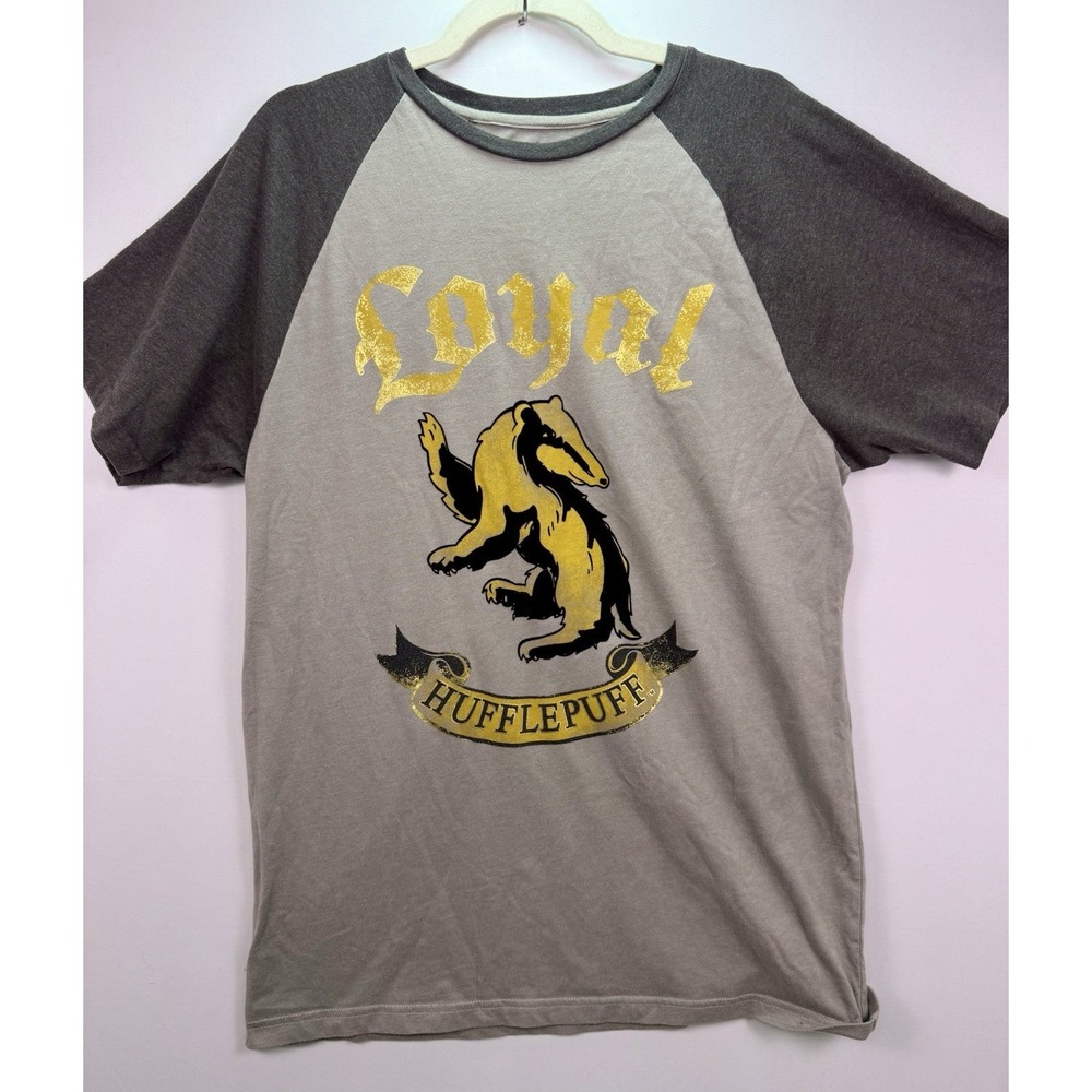Harry Potter Hufflepuff Two Toned Short Sleeve T-Shirt Size L Wizarding World